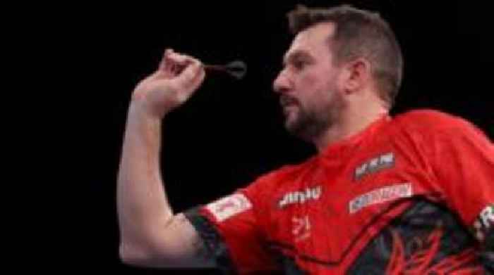 Clayton reaches UK Open semi-finals