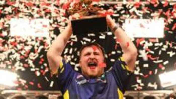 Littler thrashes Wade to win UK Open in style