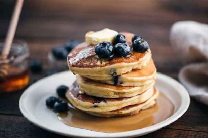 Jamie Oliver's simple 'one cup' pancake recipe for Pancake Day