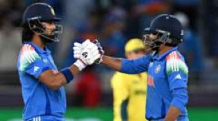 India hold nerve to reach Champions Trophy final