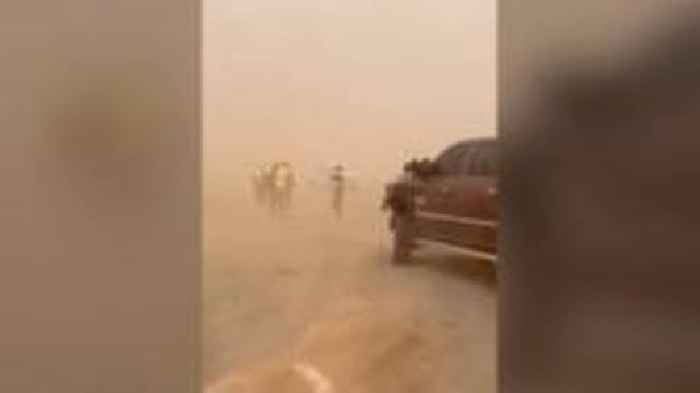 Powerful dust storm shrinks visibility as it passes New Mexico