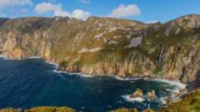 Famous beauty spot, brutal murder: The body at the foot of the cliffs