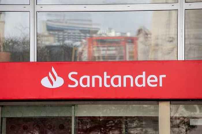 Santander bank goes down as users hit by major outage fume 'I've never been so let down'