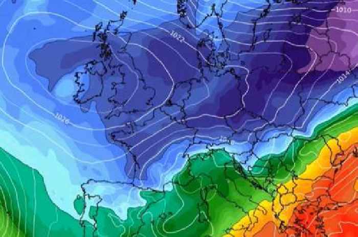 Weatherman Derek Brockway says 'spring to end' as cold Arctic air is on the way