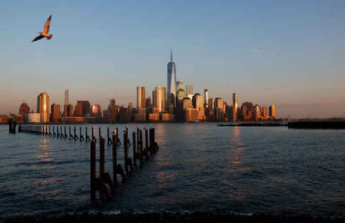 Temperatures in NYC to hit the mid-60s Tuesday before cooling off this week