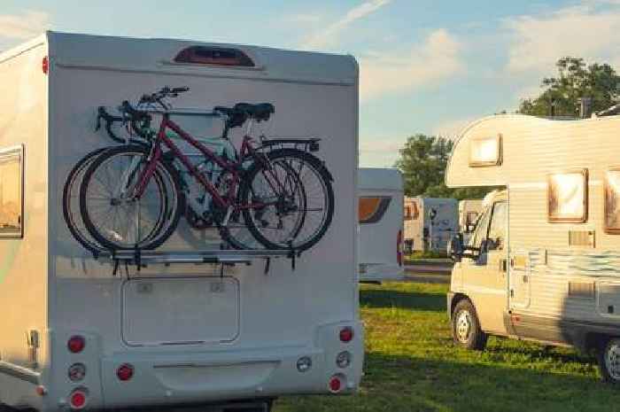 Couple who found migrant in bike rack fined £1,500 after calling police