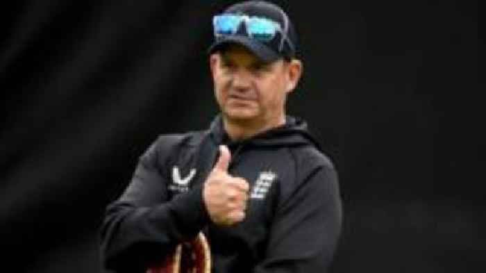 Ex-England coach Mott returning to Glamorgan