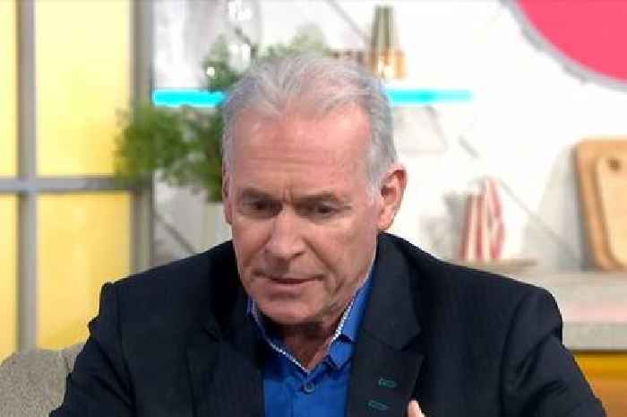 ITV's Dr Hilary Jones not happy as he tells Lorraine Kelly 'this is not right'