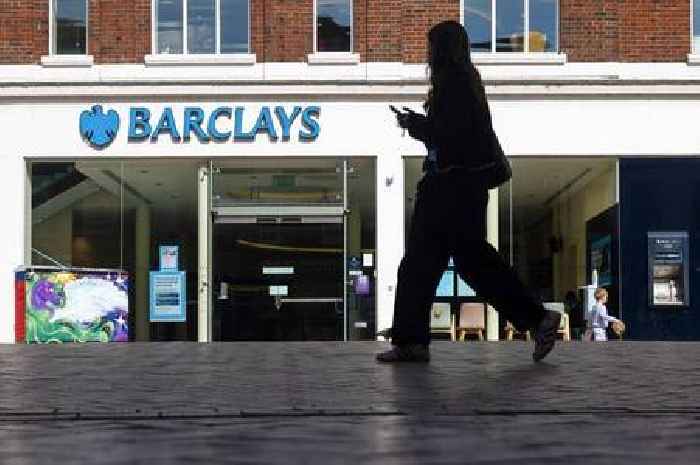 Barclays customers facing fresh outage as bank says 'we're sorry'