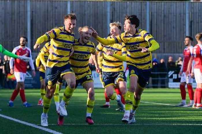 Torquay United 'be brave' to earn win in tight promotion push
