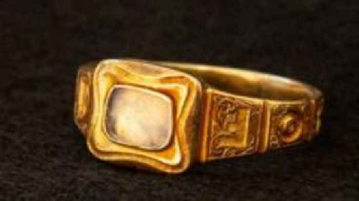 Mystery of Victorian geologist's ring found on African beach