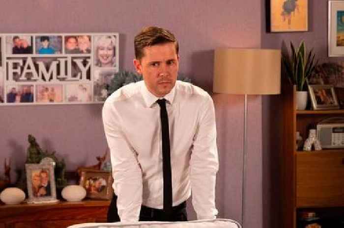 ITV Coronation Street's Gareth Pierce confirms Todd's new romance after 'embarrassing' near miss