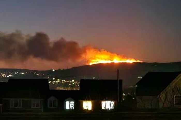 Huge mountain fire seen for miles in Swansea