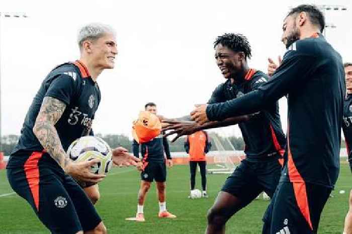 Chelsea 'would pay Man Utd star £150k-a-week' as stand-off rumbles on