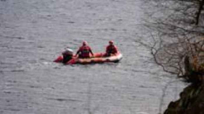 Man dies while open water swimming in lake