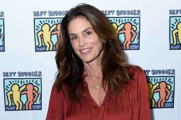 Cindy Crawford's 'opening and feminine' workout she's done for 10 years