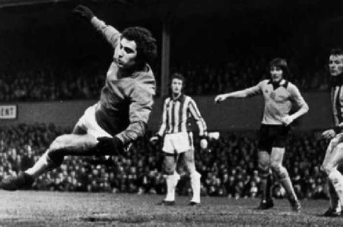 How Stoke City broke world transfer record before broken legs wrecked the greatest team