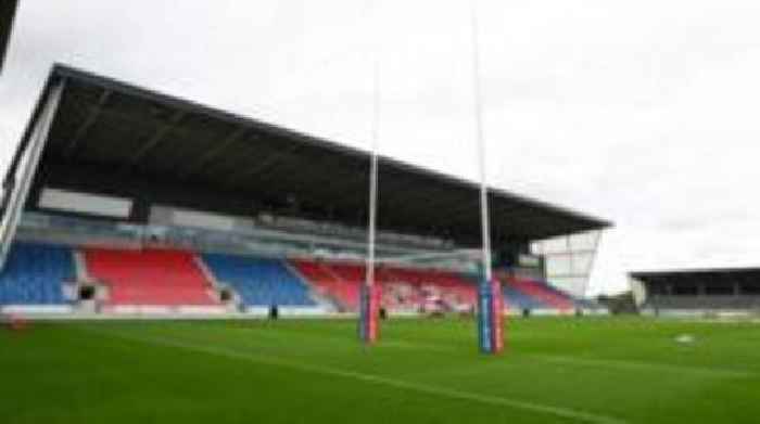 Salford Red Devils wages late for second time