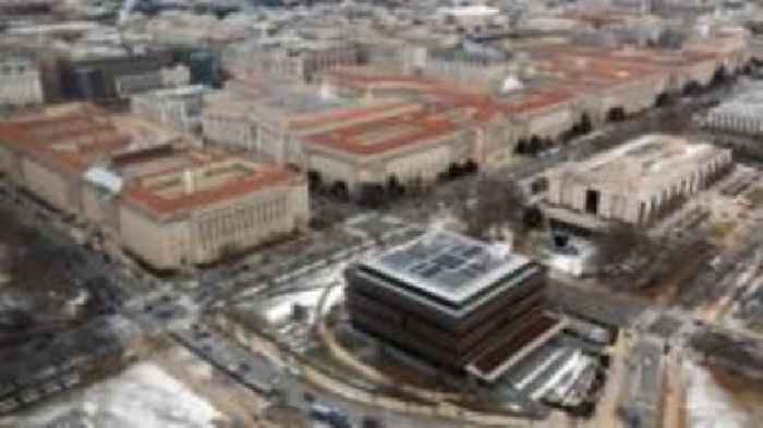 Vance to purge museums of 'anti-American ideology'