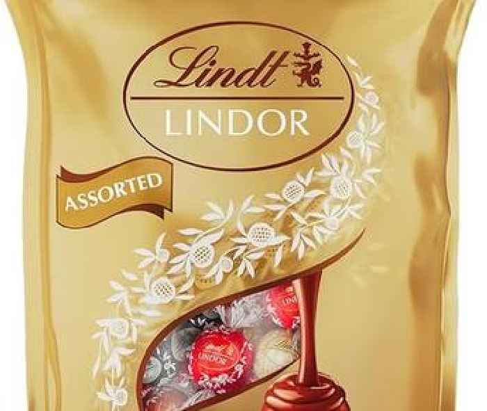 'Delicious' 1kg bag of Lindt Lindor chocolate reduced in Amazon spring sale