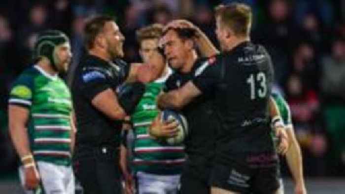 Glasgow topple Leicester to set up Leinster last-eight tie
