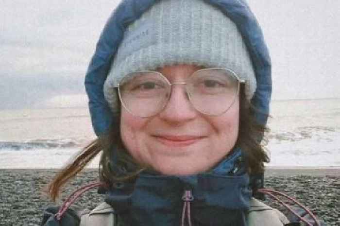 Woman detained in US for 3 weeks under new travel rules says she was 'naive'