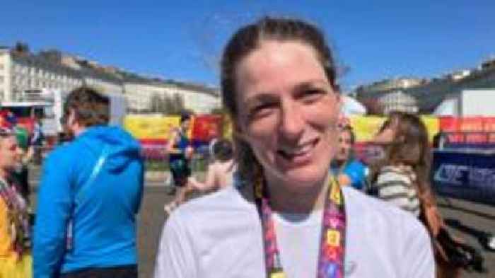 Thousands take to the streets in Brighton Marathon