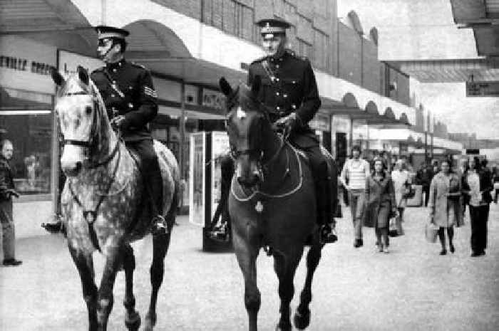 People and places in Grimsby and Cleethorpes in the 1970s - in pictures