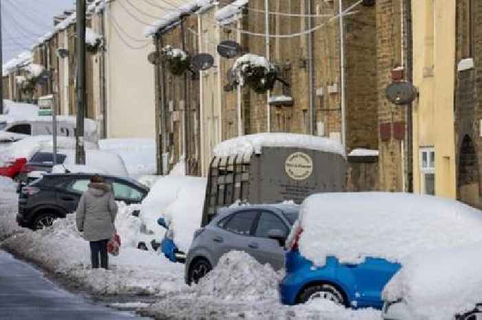 Exact hour UK could face 18 hours of non-stop snow in April