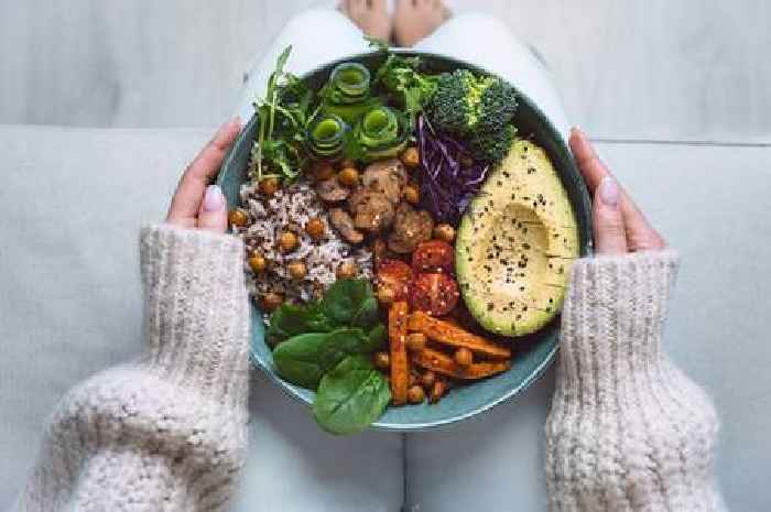 I am nutritionist who works with top athletes and know secrets to trick your body with food