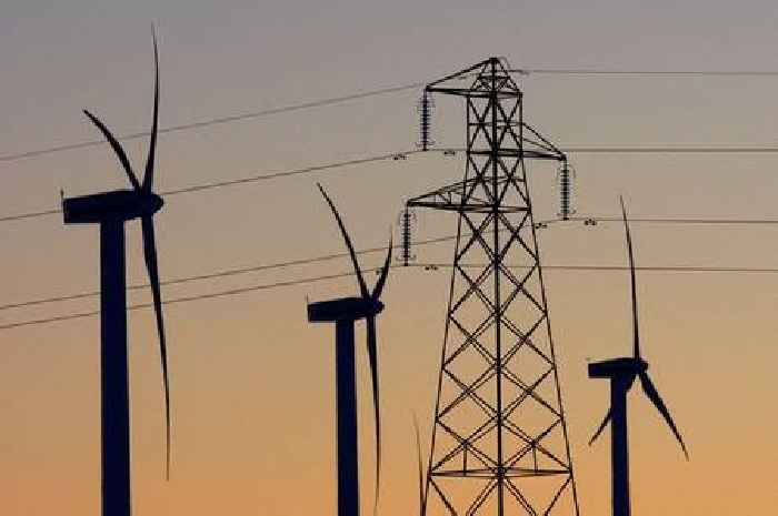 Zonal electricity pricing 'would give Scots living close to windfarms cheaper bills'