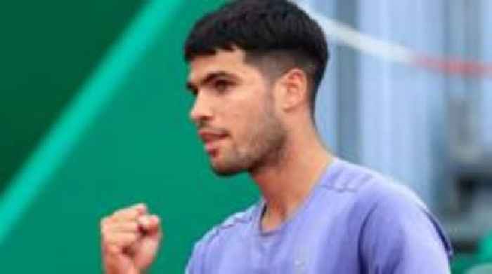Alcaraz rallies to comeback win in Monte Carlo