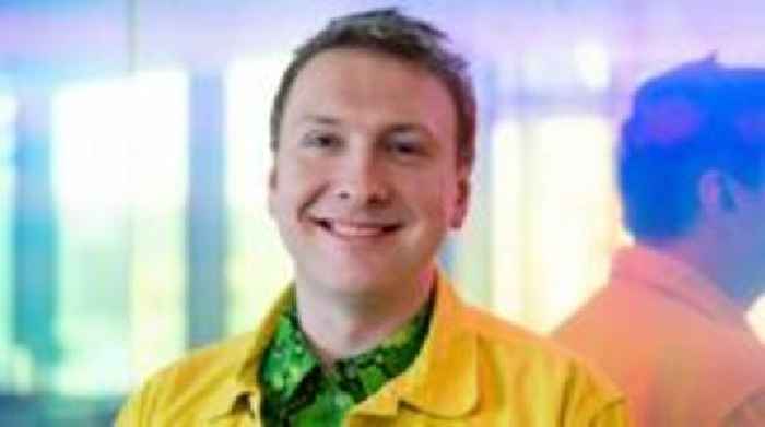Joe Lycett hails 'Blitz spirit' in Birmingham during ongoing bin strikes