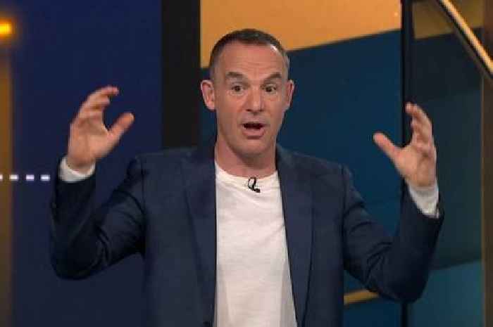 Martin Lewis warns 2.3 million motorists to avoid £1,000 driving licence fine