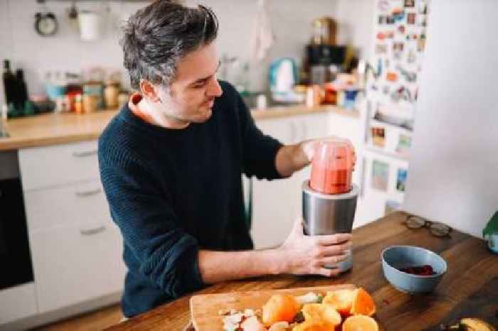 Breakfast smoothie costing just 90p that slashes cholesterol and blood pressure