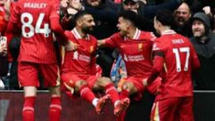 Salah laps up contract acclaim - now Van Dijk may follow 'next week'