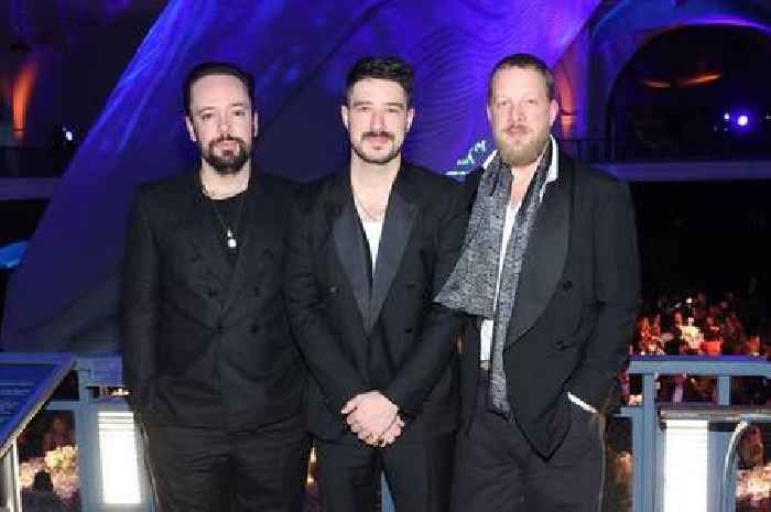 Mumford & Sons fans baffled after learning they aren't related - and why they chose name