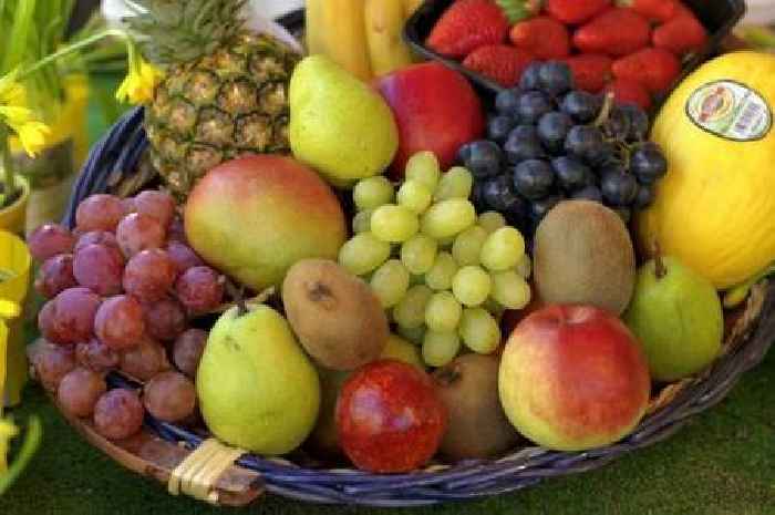 People trying to lose weight should 'avoid' three fruits that slow slimming results