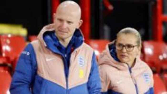 England assistant Veurink to become Dutch boss