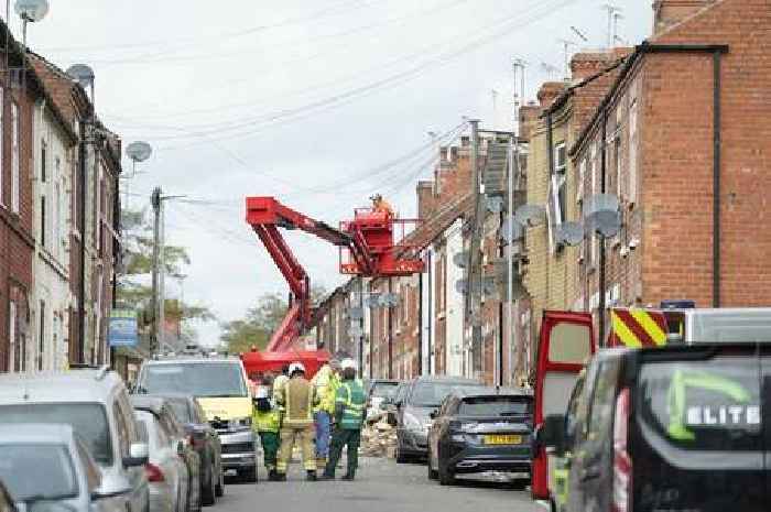Families may not return home for 'two weeks' as Worksop house blast probe continues