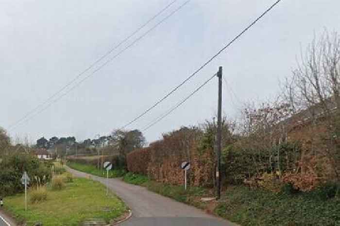 Live: Road blocked in both directions near Teignmouth after crash