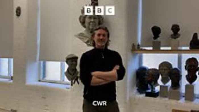 Bronze tribute to Coventry icons George and John