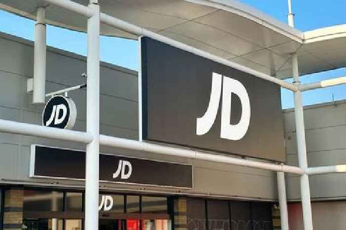 JD Sports branches to close 50 branches as it issues update