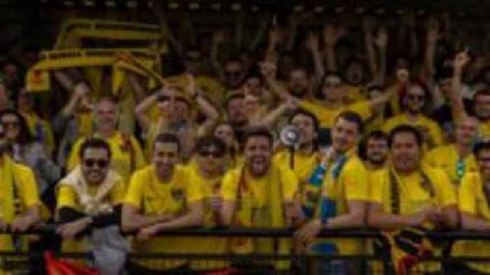 Surprise as 100 Spaniards turn up at non-league game