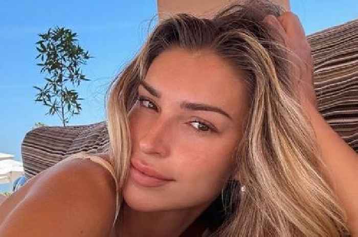 Louis Tomlinson and Zara McDermott share passionate kiss as they say goodbye after US trip