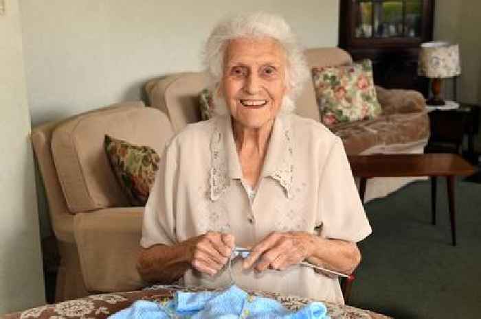 Meet the Immingham woman, 97, knitting for babies and dementia patients at hospitals