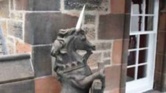 Royal Mile unicorns have their horns restored