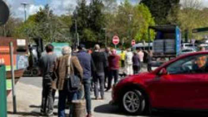 Thousands remain affected after burst water pipe