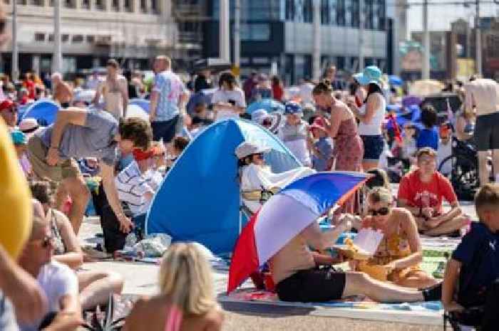 UK faces sizzling May heatwave which will send England 'warmer than Ibiza'