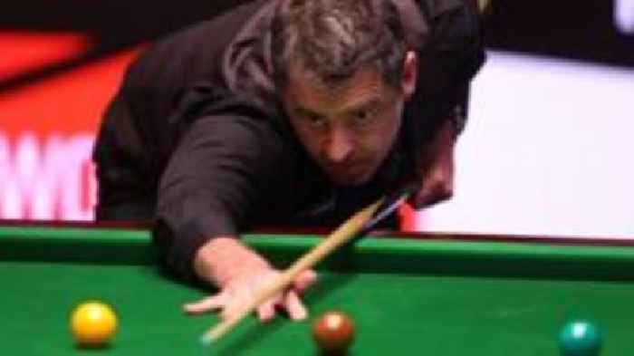 Ruthless O'Sullivan cruises into Crucible last 16